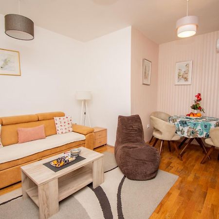 Apartman Klara Petrovac Exterior foto